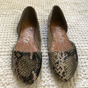 Blowfish Malibu 8 1/2 Women’s Flat Snakeskin Shoes